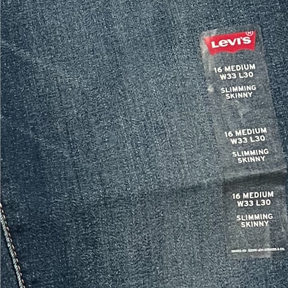 Ladies Levi Slimming Skinny Jeans - Picture 3 of 3